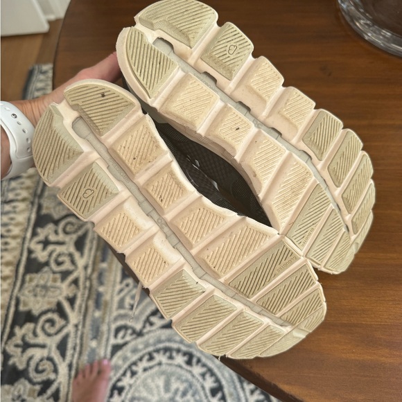 On Cloud women’s sneakers - Picture 4 of 4